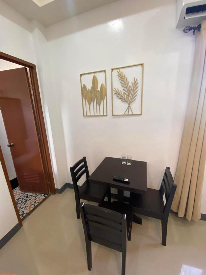Ma Lourdes' Inn Palompon Luaran gambar